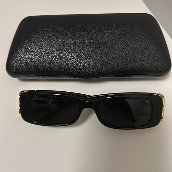 Balenciaga Dynasty Sunglasses - Picture 4 of 4